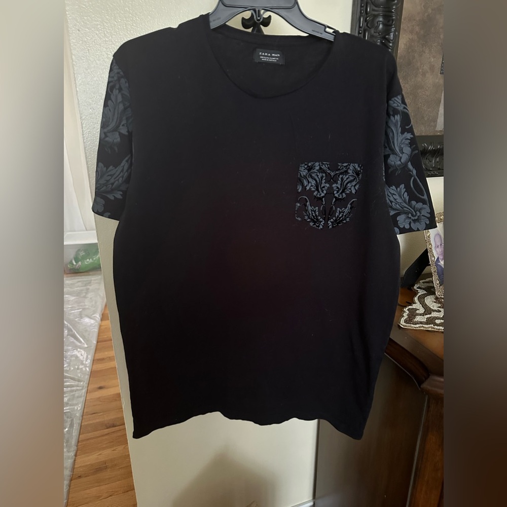 Zara Men,s TShirt